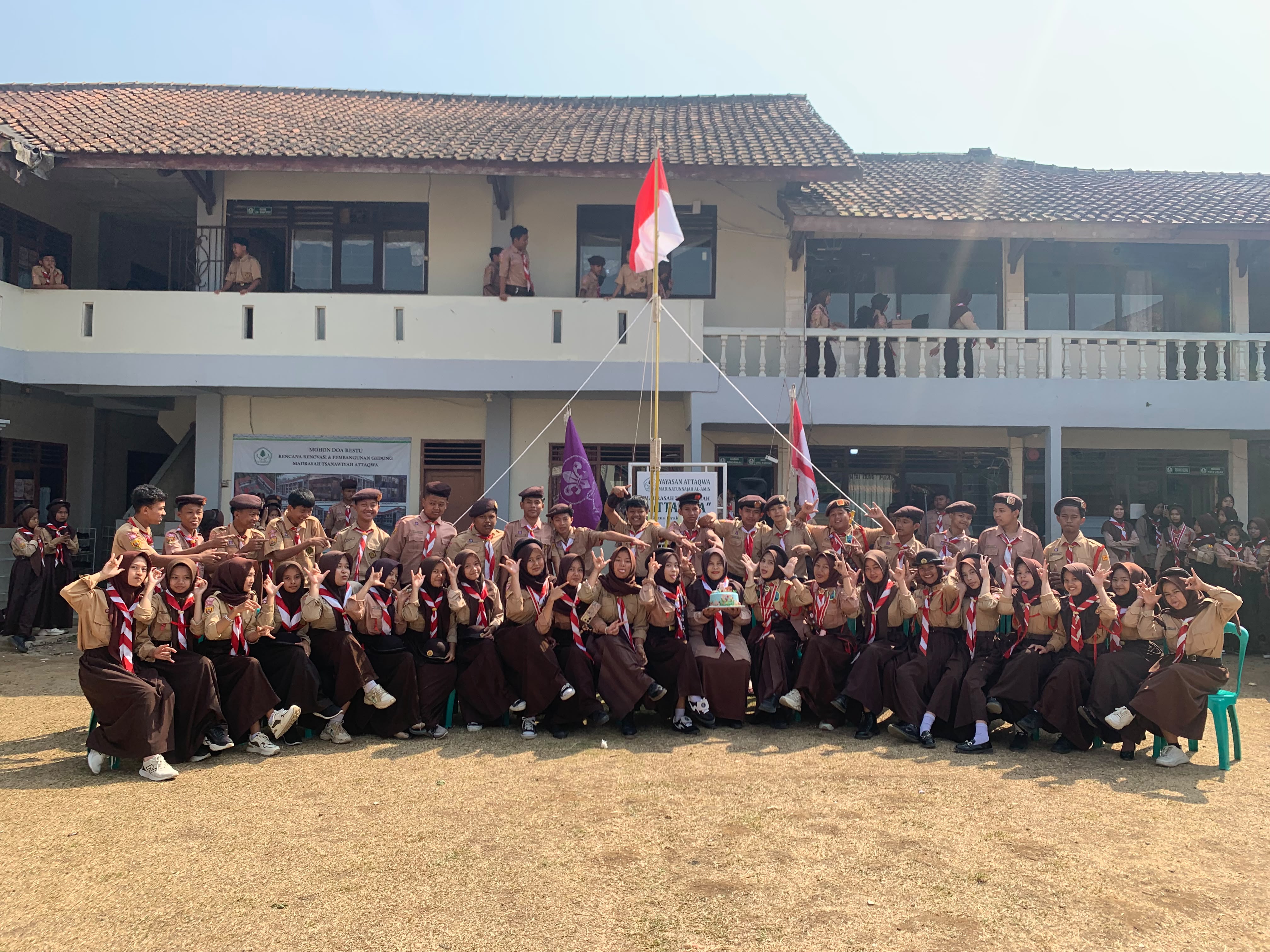 Foto Bersama HUT Pramuka Ke 65