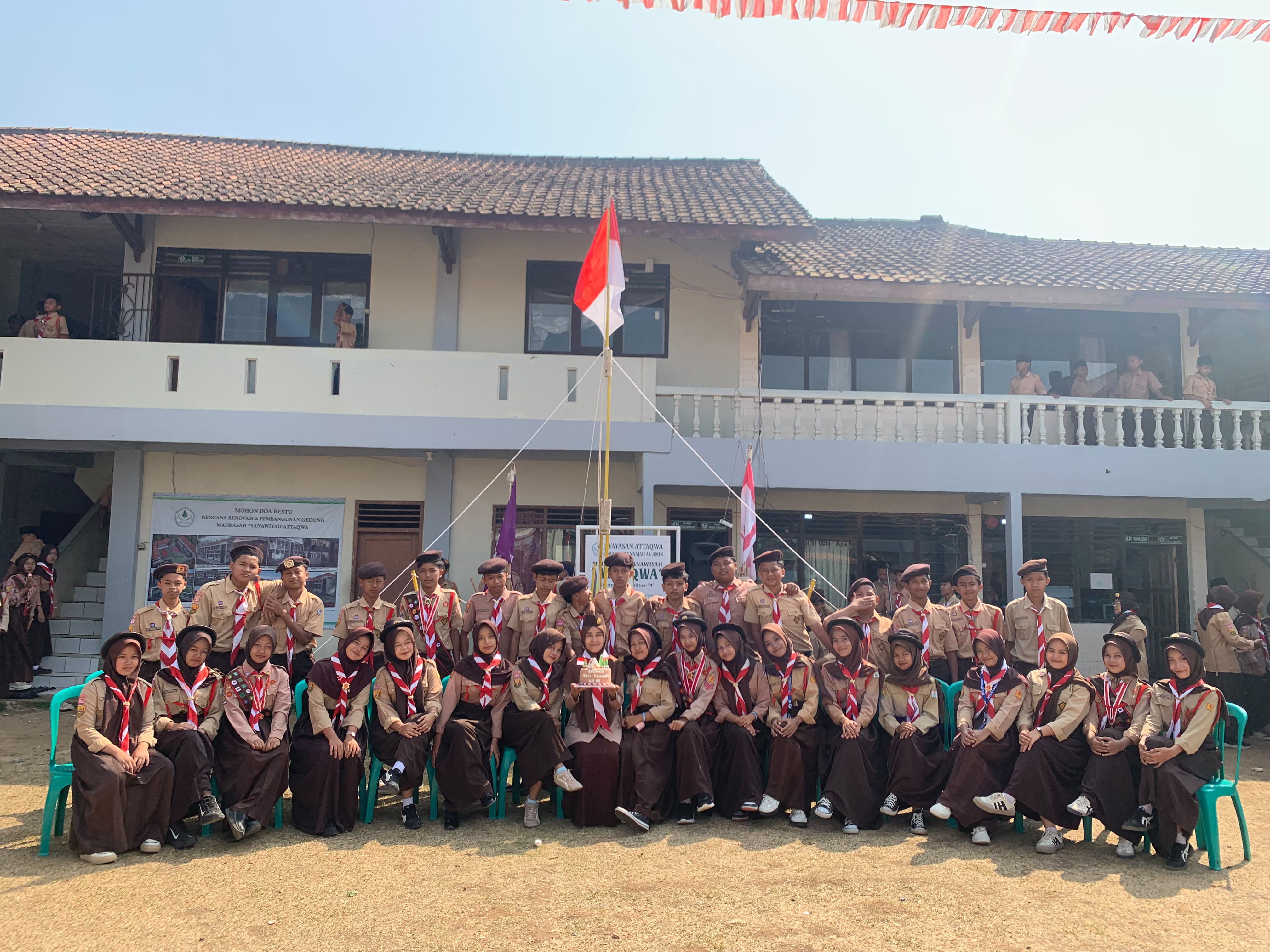 Foto Bersama HUT Pramuka Ke 65